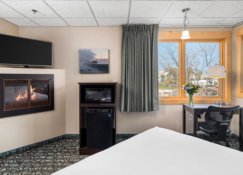 Single Queen Family Suite Single Queen Family Suite