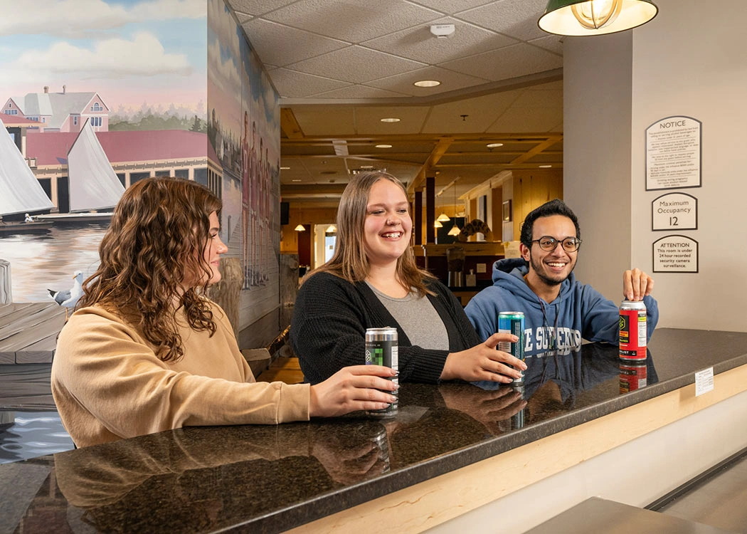 Harbor Cove Lounge  Harbor Cove Lounge